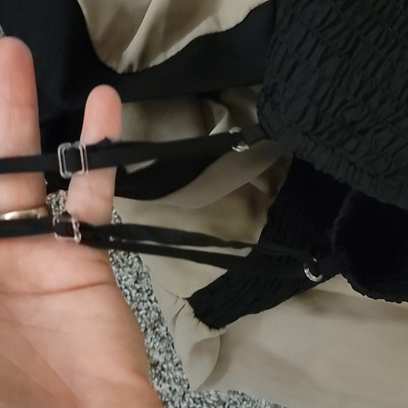 STUNNING CHIFFON LIKE DRESS BLACK AND NUDE BROWN - Picture 8 of 8